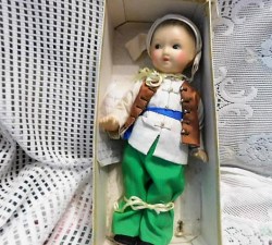 expo 67 boy in box